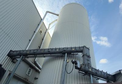 Trace heating with removable blanket.